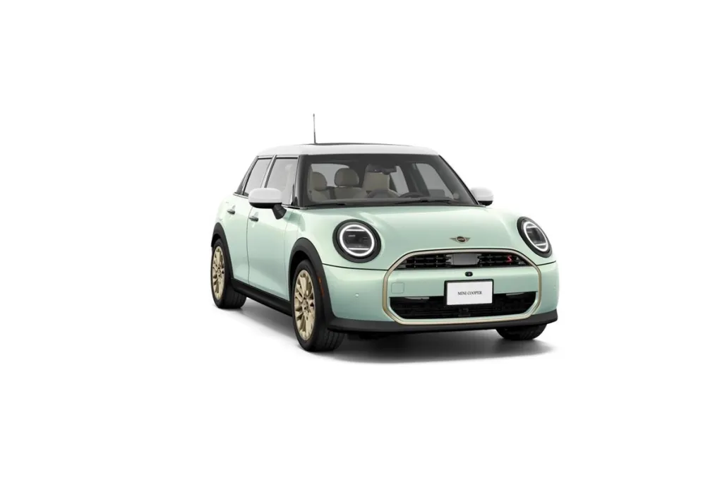 2026 Mini Cooper S 4 Door Iconic photo 1