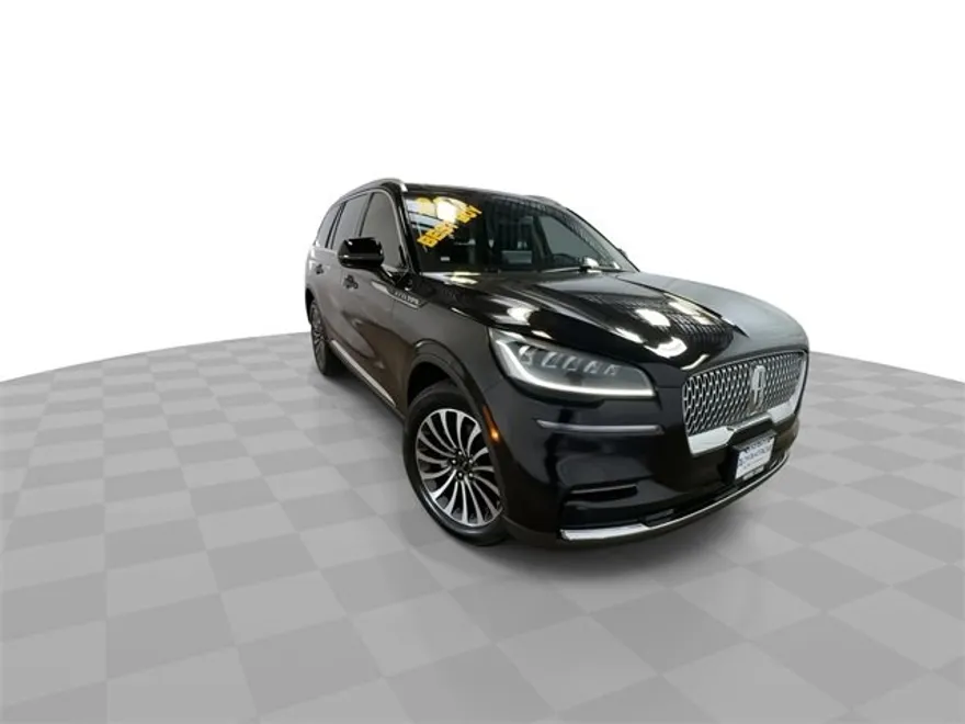 2023 Lincoln Aviator Standard photo 1