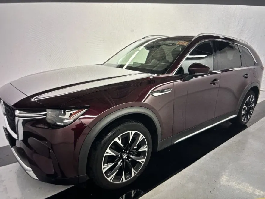 2024 Mazda CX-90 Premium photo 1