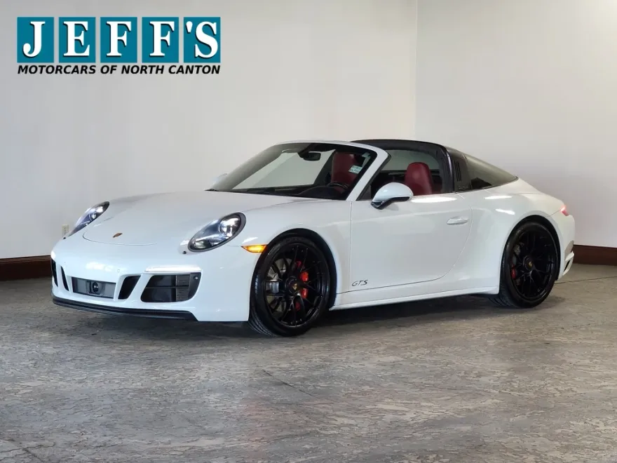 2018 Porsche 911 Targa 4 GTS photo 1