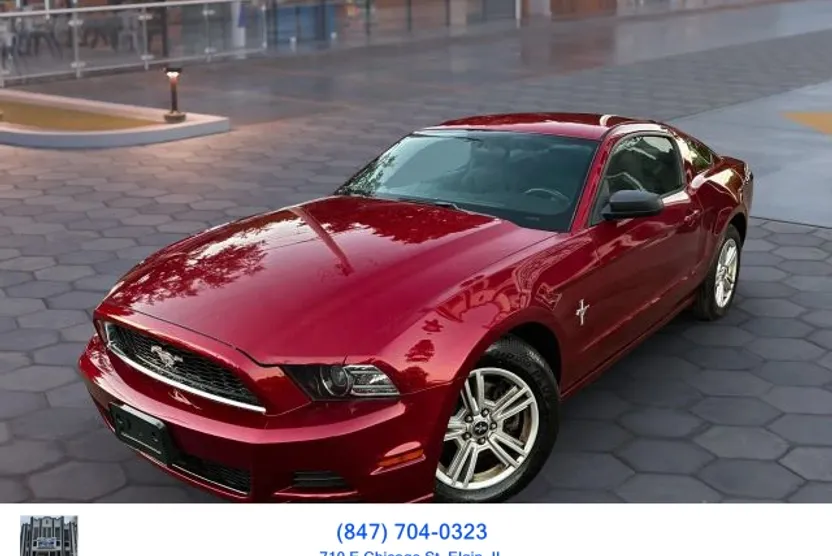 2014 Ford Mustang V6 photo 1