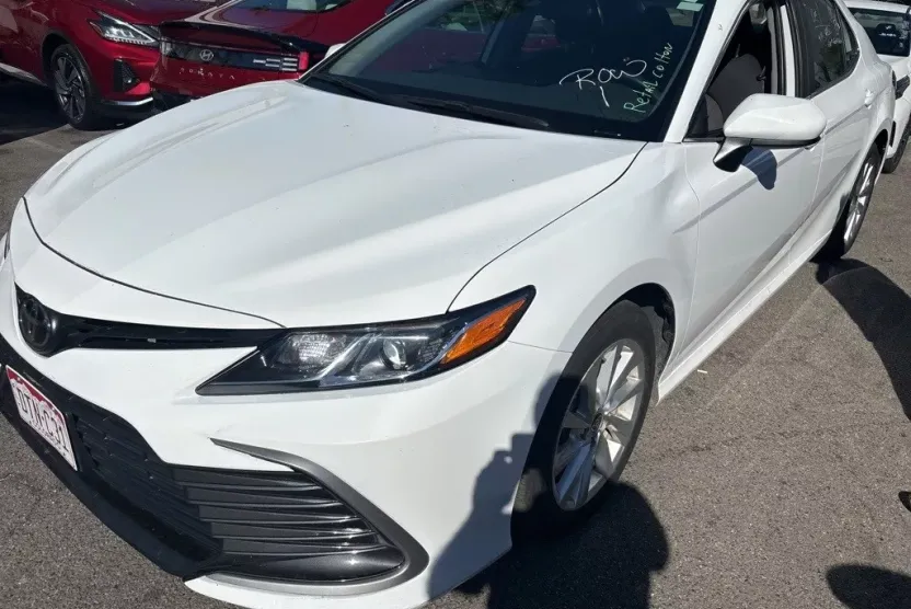 2024 Toyota Camry LE photo 1