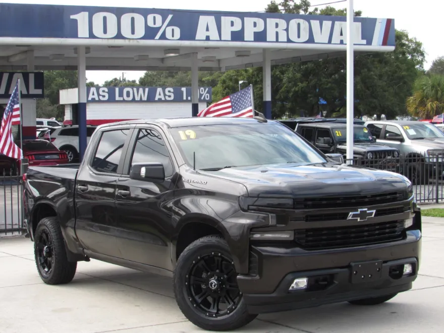 2019 Chevrolet Silverado 1500 RST photo 1