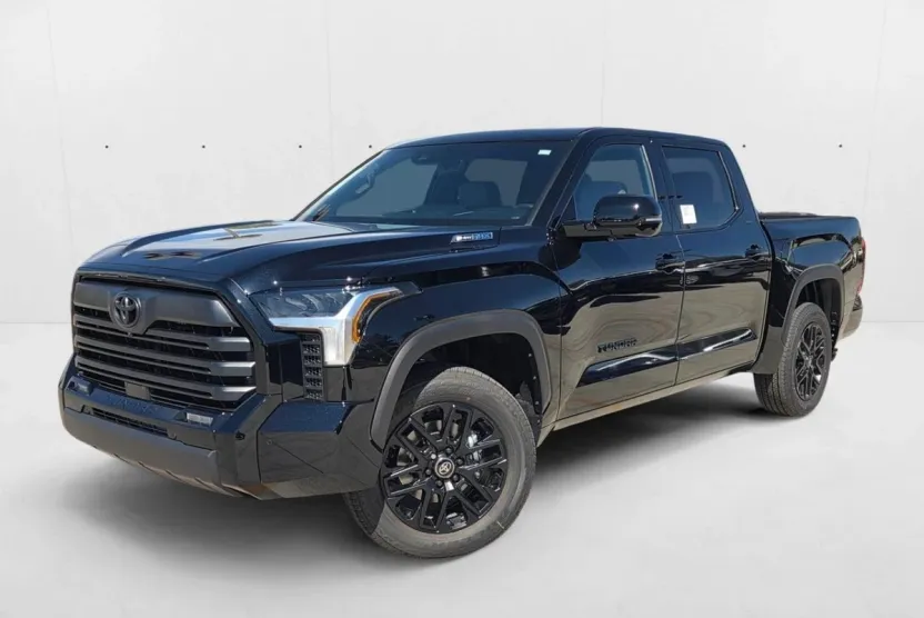 2026 Toyota Tundra Limited CrewMax photo 1