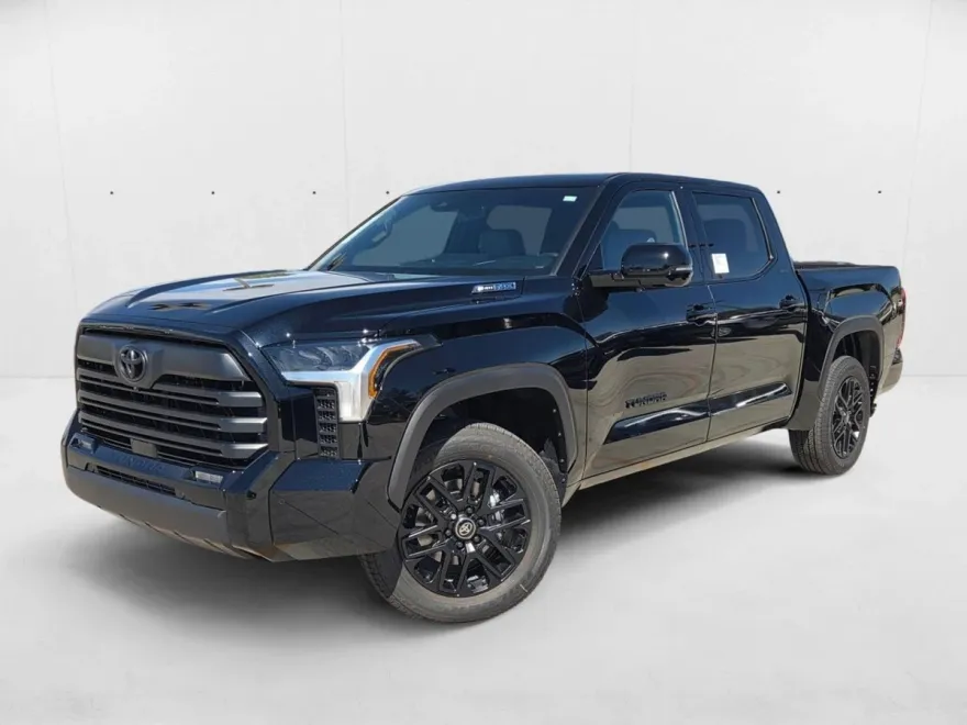 2026 Toyota Tundra Limited CrewMax photo 1