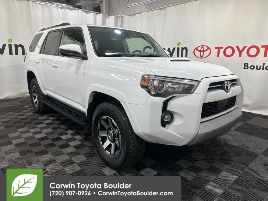 2024 Toyota 4Runner TRD Off-Road photo 1