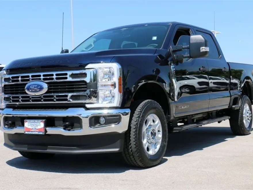 2025 Ford F-250 photo 1