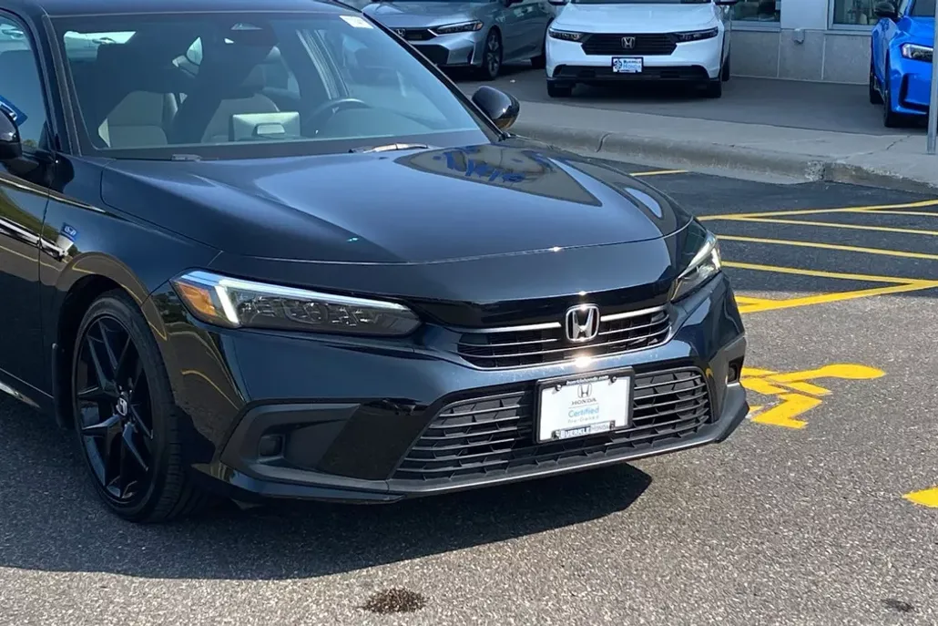 2022 Honda Civic Sport photo 1