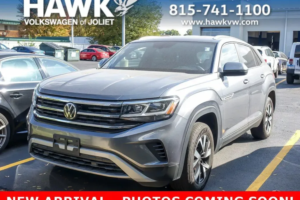 2023 Volkswagen Atlas Cross Sport SE photo 1