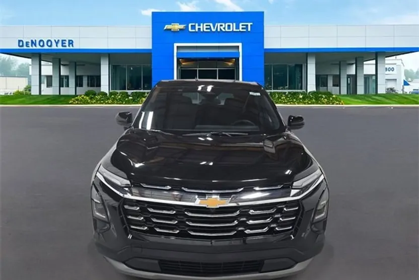 2026 Chevrolet Equinox LT photo 1