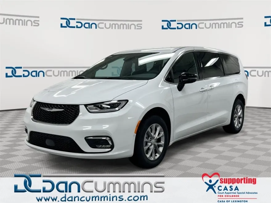 2026 Chrysler Pacifica photo 1