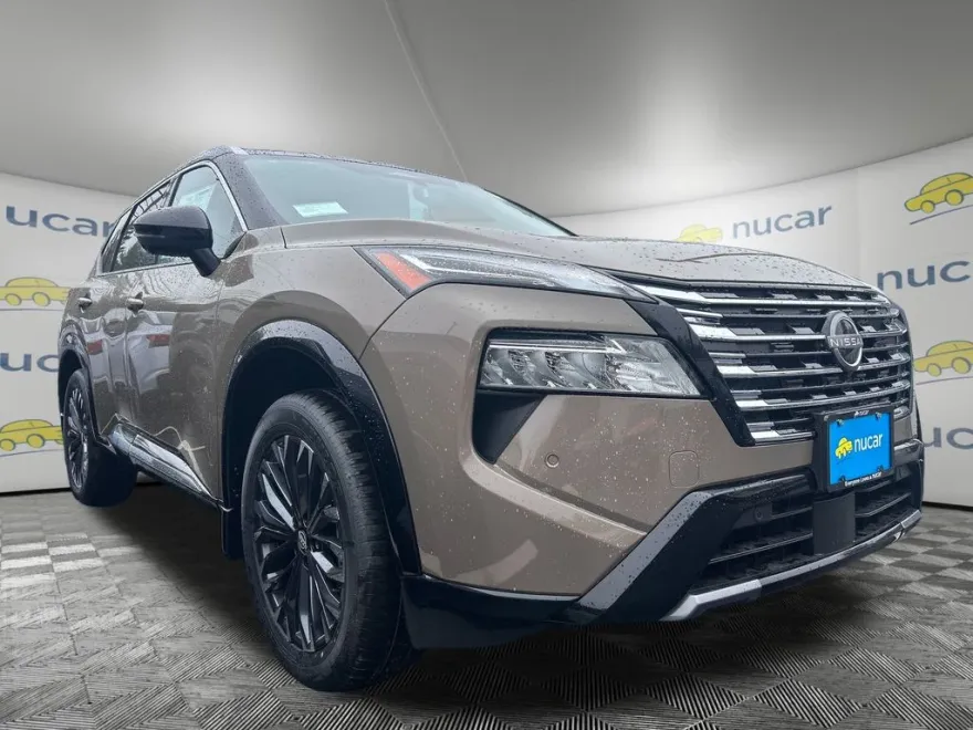 2025 Nissan Rogue Platinum photo 1