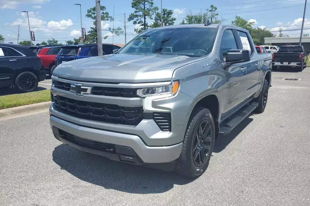 2025 Chevrolet Silverado 1500 RST photo 1