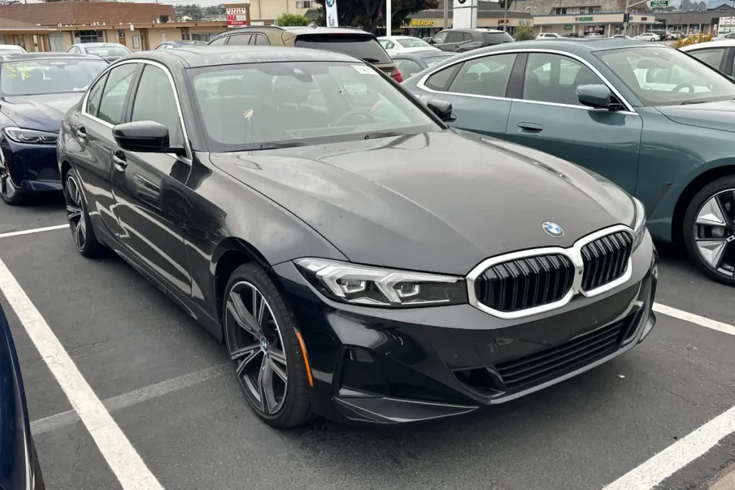 2024 Bmw 330i Sedan photo 1
