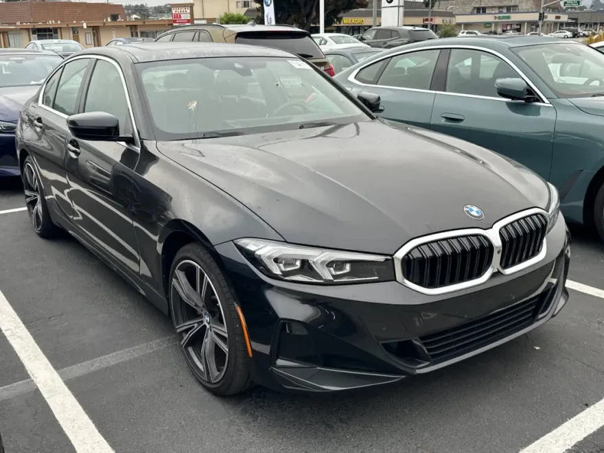 2024 Bmw 330i Sedan photo 1