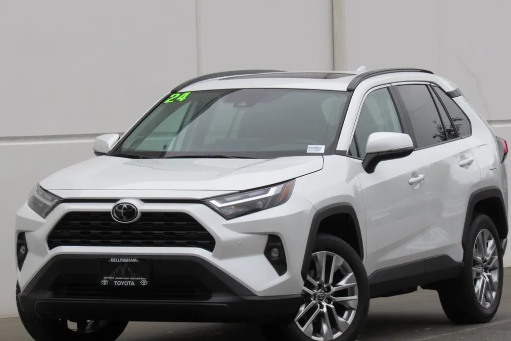 2024 Toyota RAV4 XLE Premium photo 1