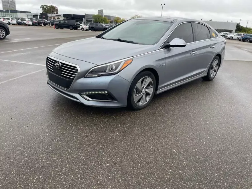 2016 Hyundai Sonata Limited photo 1