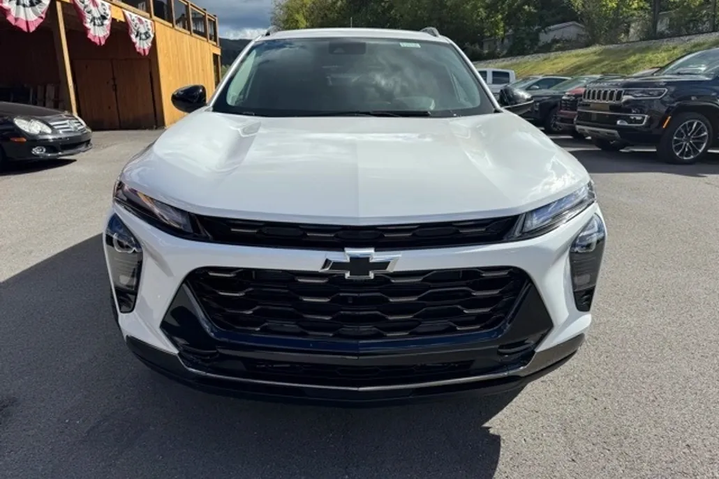 2026 Chevrolet Trax ACTIV photo 1