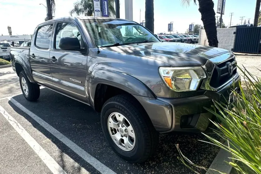 2014 Toyota Tacoma PreRunner photo 1