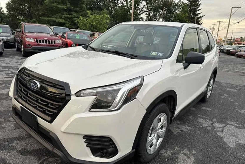 2023 Subaru Forester Base photo 1