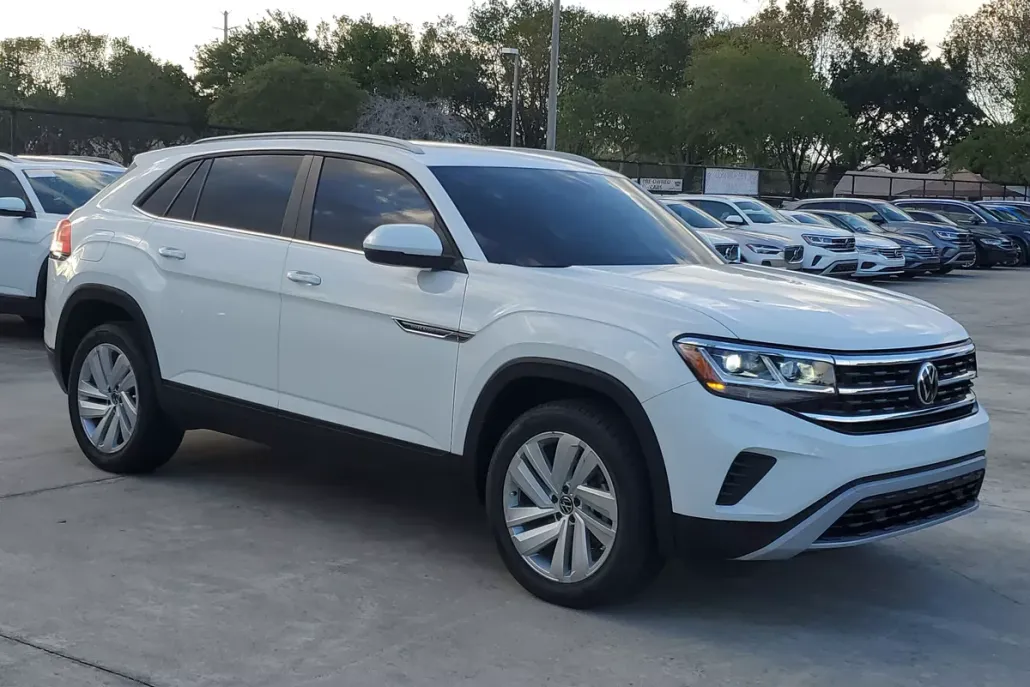 2021 Volkswagen Atlas Cross Sport V6 SE Technology photo 1