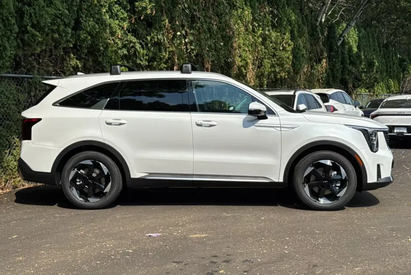 2025 Kia Sorento Hybrid EX photo 1
