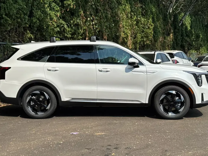 2025 Kia Sorento Hybrid EX photo 1