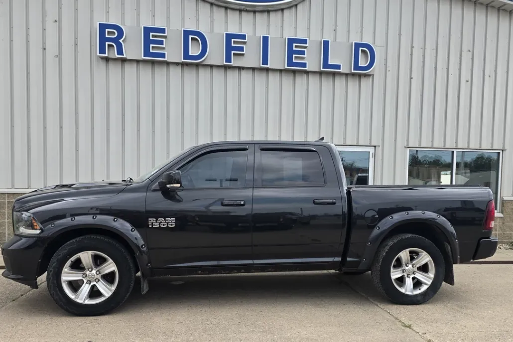 2015 Ram 1500 Sport photo 1