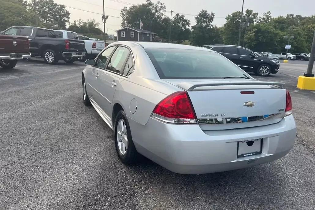2011 Chevrolet Impala Fleet photo 1