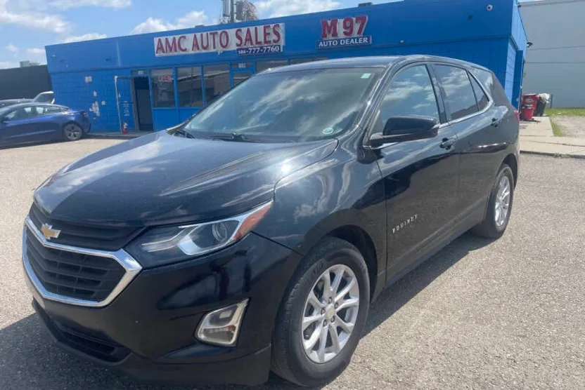 2019 Chevrolet Equinox LT photo 1