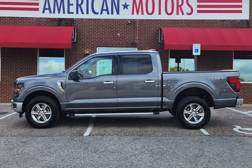 2024 Ford F-150 XLT photo 1