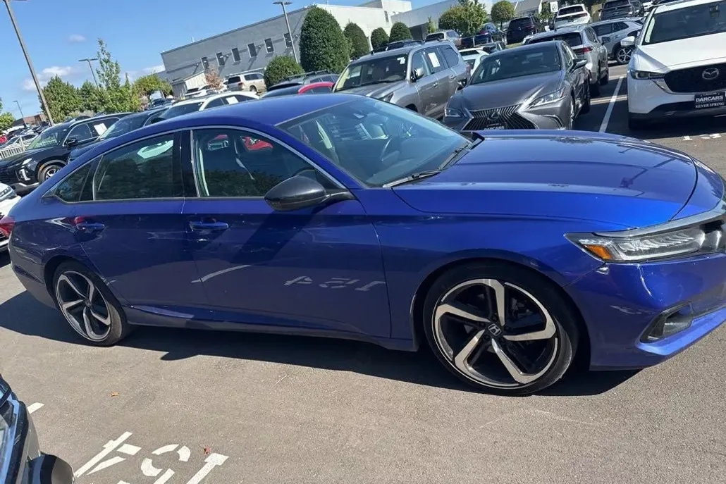 2022 Honda Accord Sport photo 1