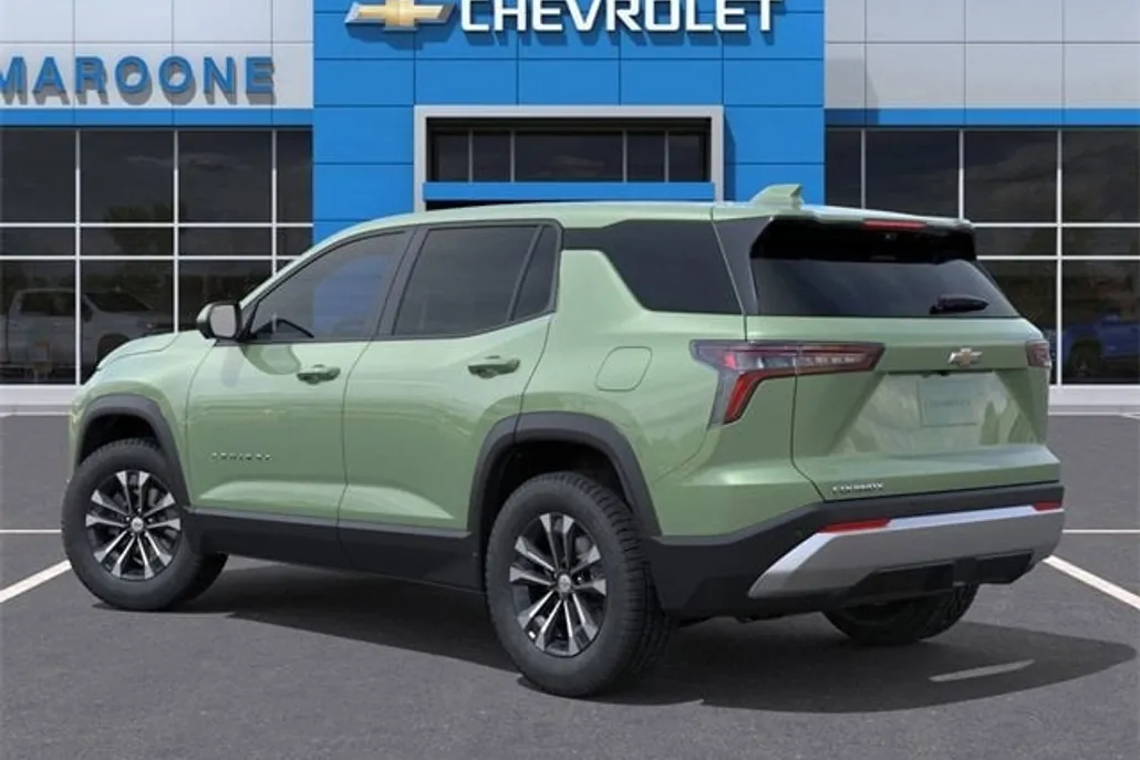 2026 Chevrolet Equinox LT photo 1