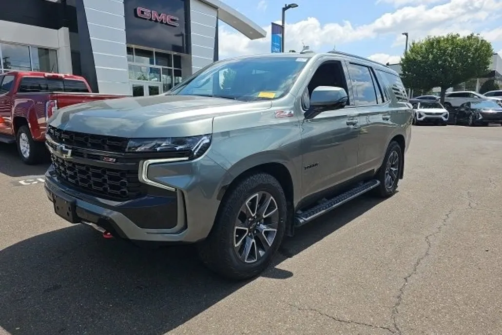 2023 Chevrolet Tahoe Z71 photo 1