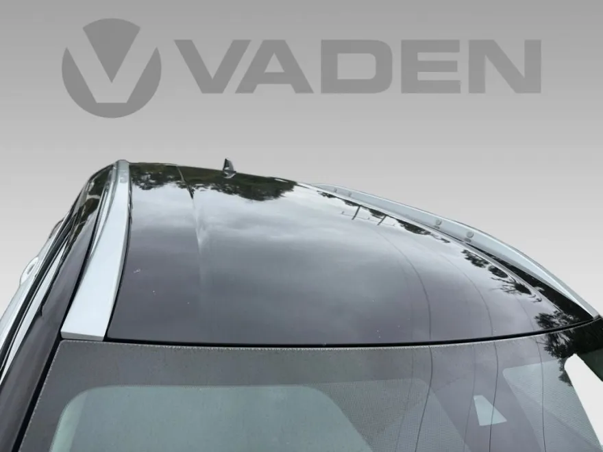 2021 Nissan Kicks SV photo 1