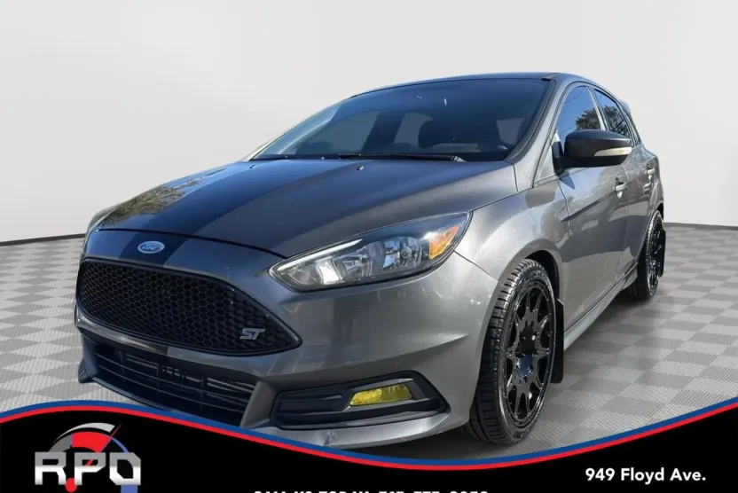 2015 Ford Focus ST photo 1