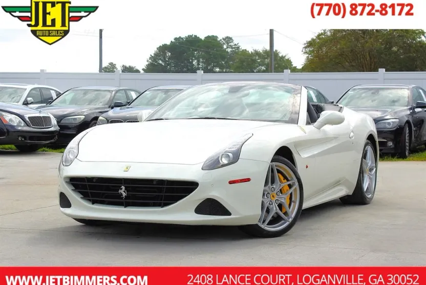 2015 Ferrari California T photo 1