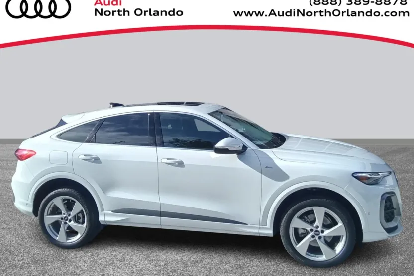 2025 Audi Q5 Sportback Premium Plus photo 1