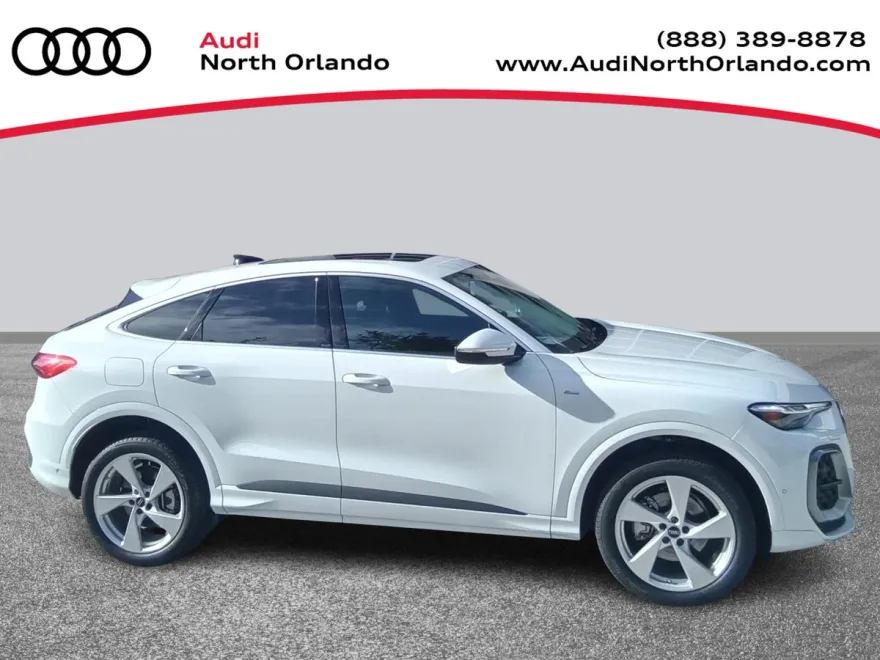 2025 Audi Q5 Sportback Premium Plus photo 1