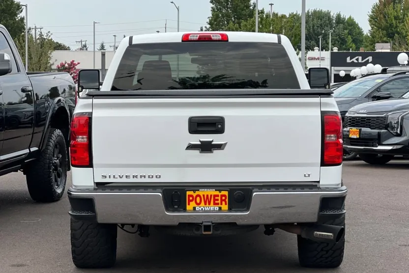 2016 Chevrolet Silverado 1500 LT photo 1