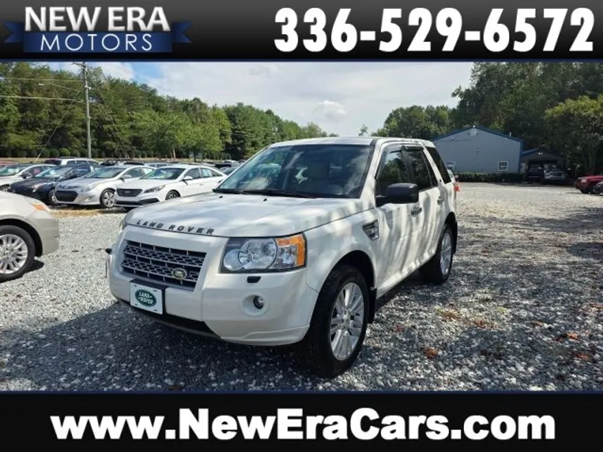 2010 Land Rover LR2 HSE photo 1