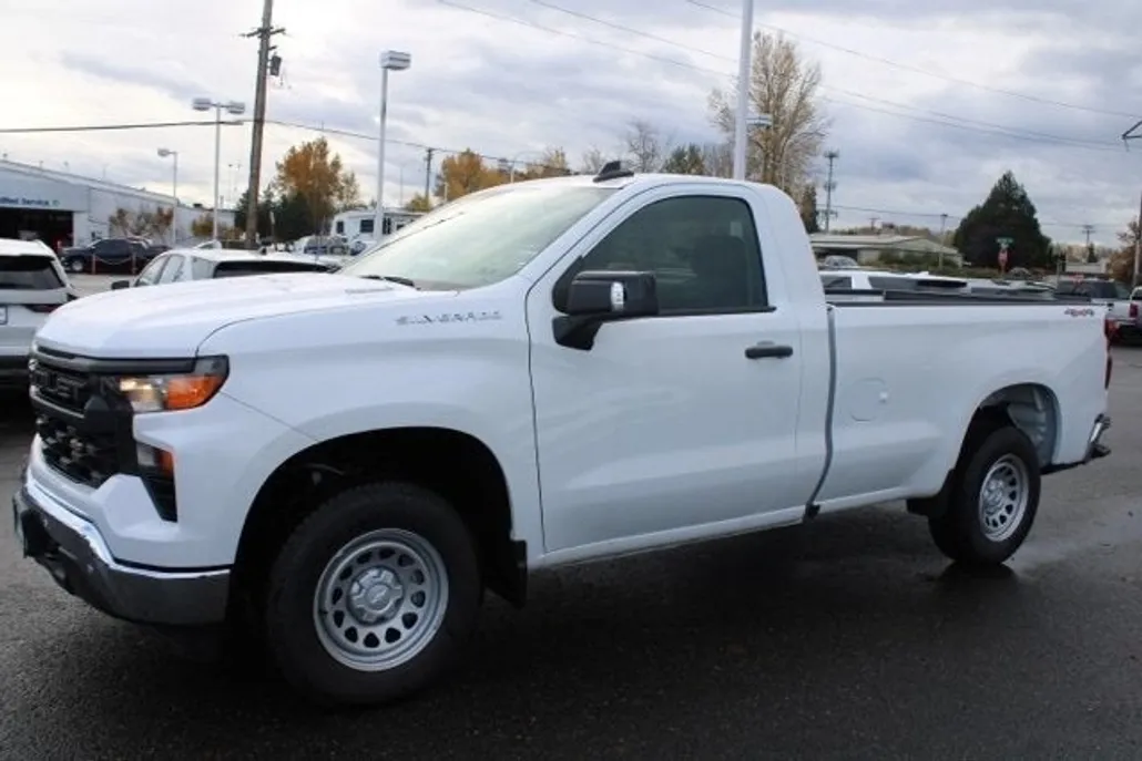 2025 Chevrolet Silverado 1500 photo 1