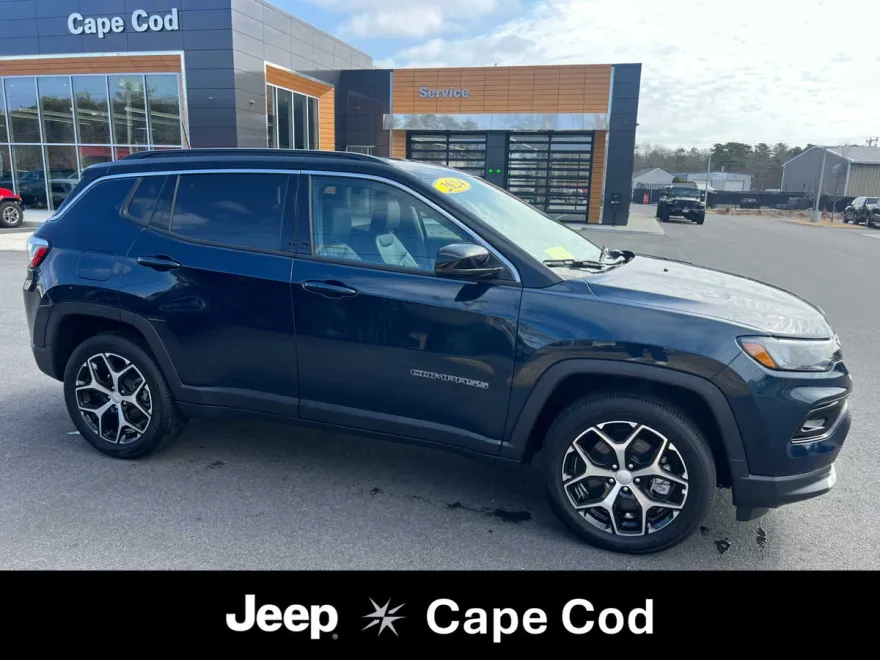 2024 Jeep Compass Limited photo 1