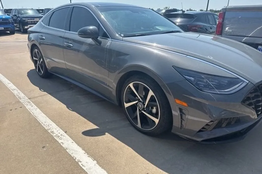 2023 Hyundai Sonata SEL Plus photo 1