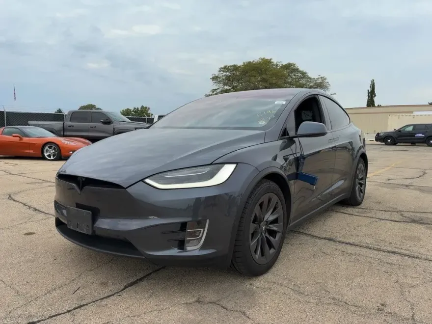 2018 Tesla Model X 75D photo 1