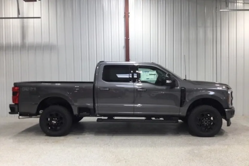 2026 Ford F-350 photo 1