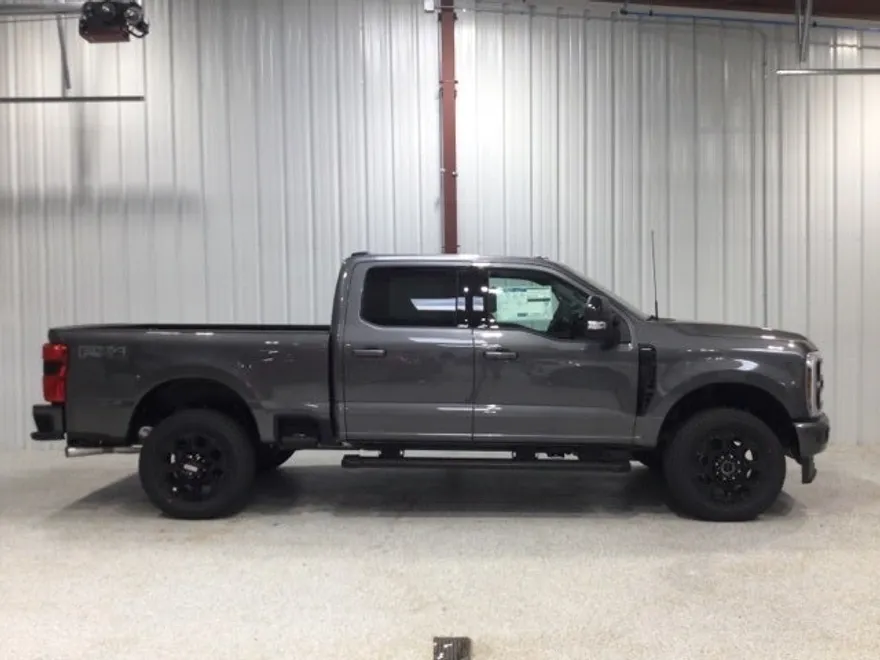 2026 Ford F-350 photo 1