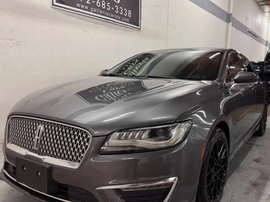2017 Lincoln MKZ Premiere photo 1