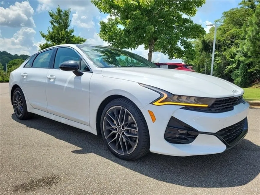 2024 Kia K5 GT photo 1