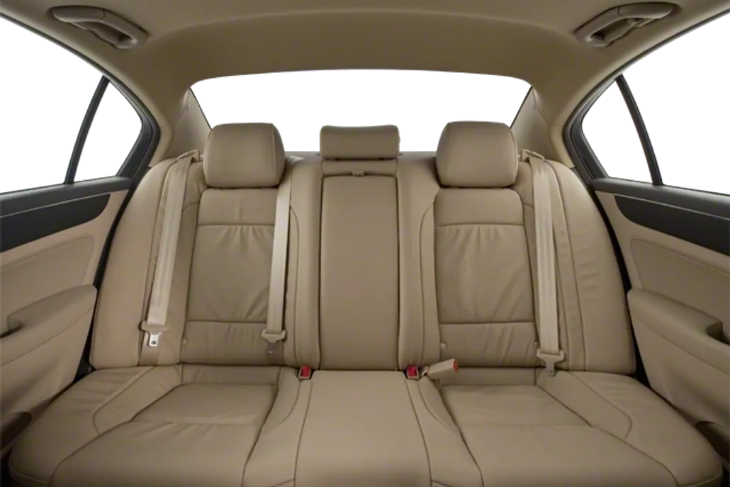 2012 Hyundai Genesis 3.8 photo 1